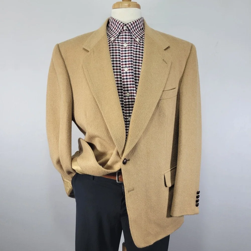 Crop & Saddle Men's Sport Coat Blazer Two Button‎ Beige Camel Hair Size 46R